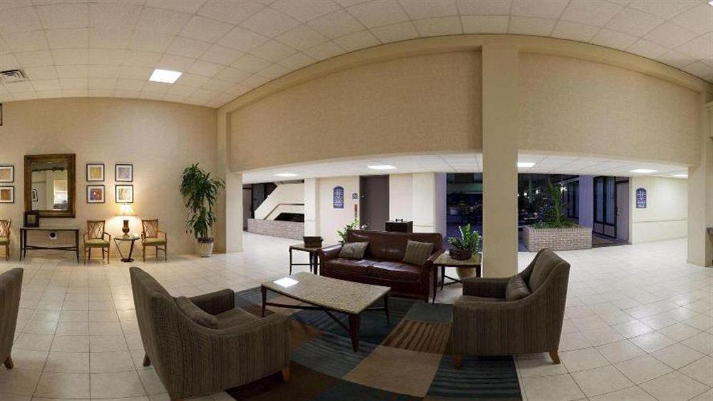 Holiday Inn Express Little Rock-Airport By Ihg Екстер'єр фото