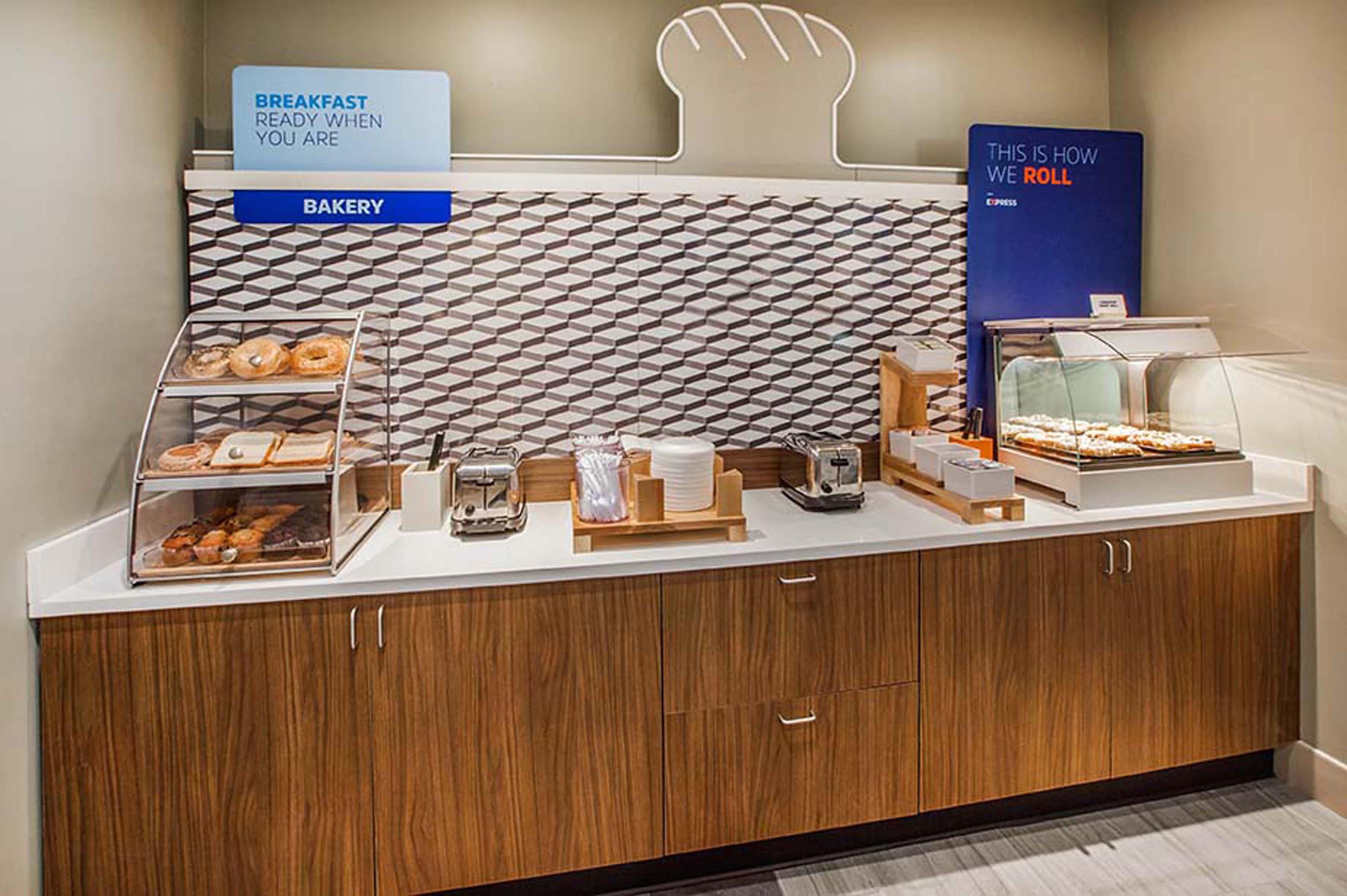 Holiday Inn Express Little Rock-Airport By Ihg Екстер'єр фото